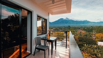 Kingswick Residences & Lodge