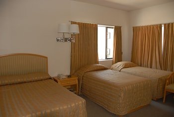 Hotel DeOro