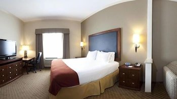 Holiday Inn Express Hotel & Suites Deer Park