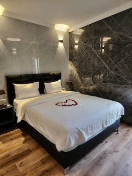 Dream Beach TLV Boutique Hotel