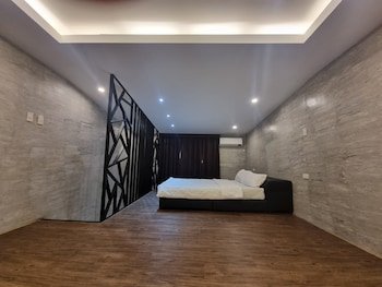 Hanin Town Hotel