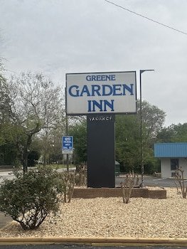 Green Garden Inn