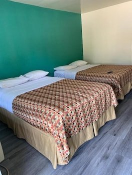 Green Garden Inn