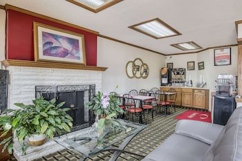 Econo Lodge Cameron