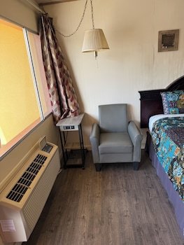 Down Towner Inn