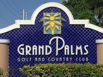 Grand Palms Resort
