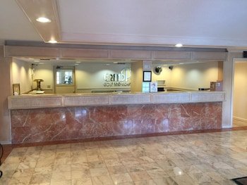 Grand Palms Resort