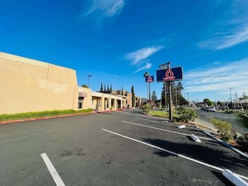 Motel 6 Vallejo, CA - Napa Valley