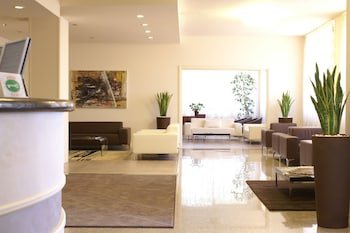 Victoria Residence