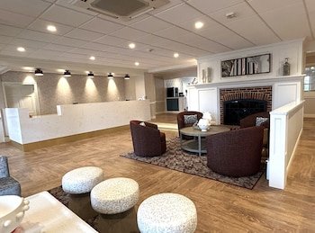 Best Western Plus Country Cupboard Inn