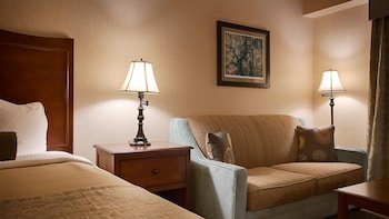 Best Western Plus Country Cupboard Inn