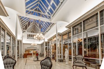 Horton Grand