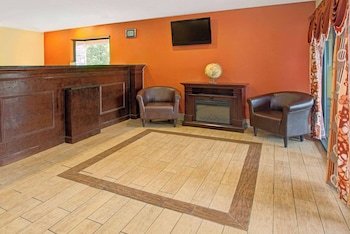 Super 8 by Wyndham Cincinnati OH