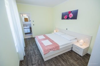 Splitska Villas