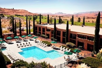 Courtyard Page at Lake Powell