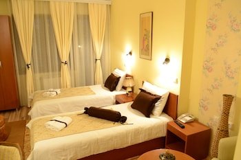 Hotel Pine