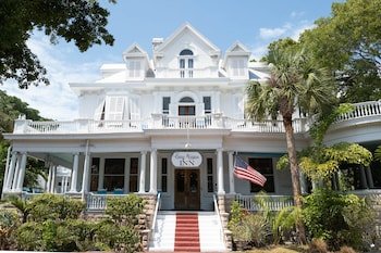 The Curry Mansion Inn