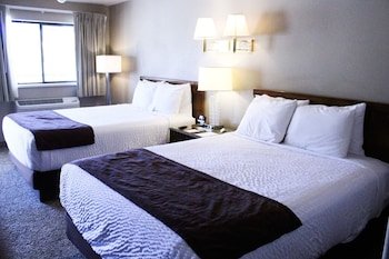 Whispering Sands Motel