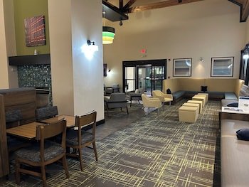 Comfort Inn & Suites Toledo