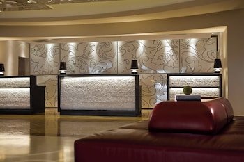 Renaissance Newark Airport