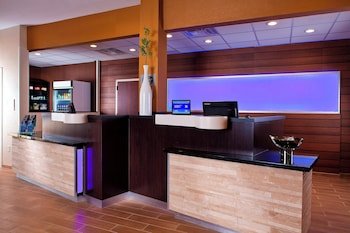 Fairfield Inn & Suites Houston Hobby Airport
