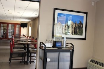 Comfort Inn Green Valley I-19