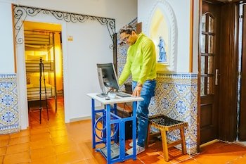 Help Yourself Hostels Restelo