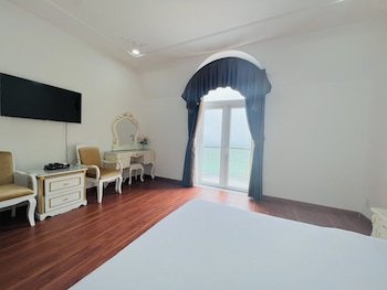 Nam Du Palace Hotel