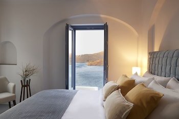Kea Mare Luxury Villas