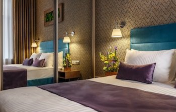 Mansilion Hotel
