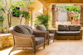 Castillo Blarney Inn