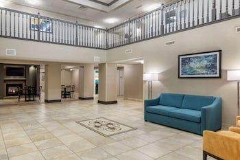 Best Western Watertown Inn & Suites