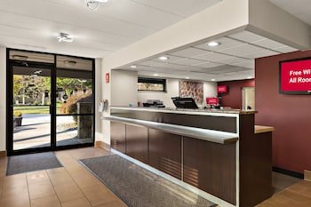 Red Roof Inn Cleveland - Westlake
