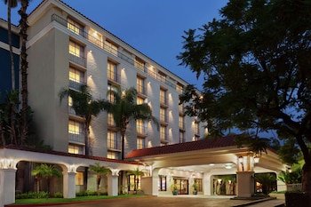 Embassy Suites Arcadia Pasadena