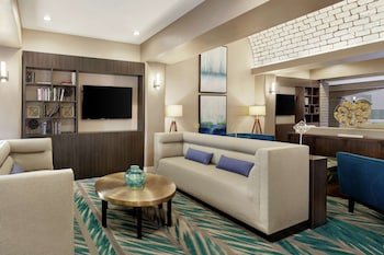 Embassy Suites Arcadia Pasadena