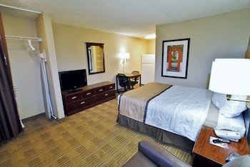 Extended Stay America Greensboro Wendover Ave. Big Tree Way