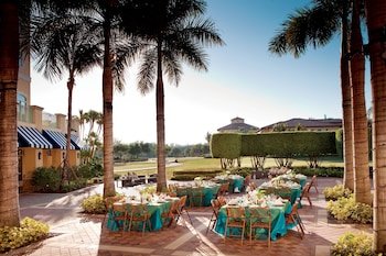The Ritz-Carlton Naples, Tiburón