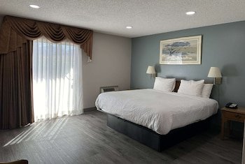 Days Inn By Wyndham Medford