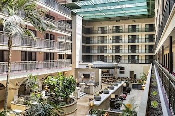 Embassy Suites by Hilton Los Angeles International Airport South