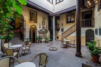 Palacio Mariana Pineda Hotel - MUSEO S.XVII