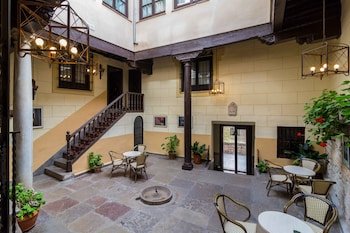Palacio Mariana Pineda Hotel - MUSEO S.XVII