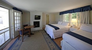 Colonial Inn