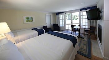 Colonial Inn
