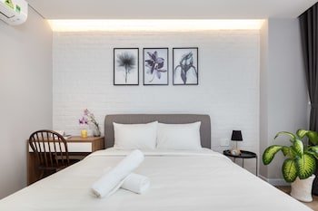 Cozrum Homes-Premier Residence