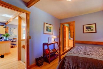 Moss Mountain Inn