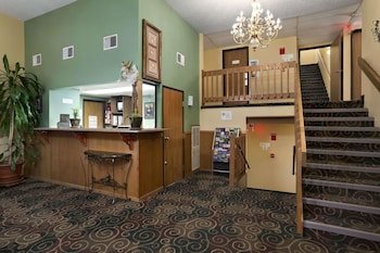 Super 8 by Wyndham Russellville