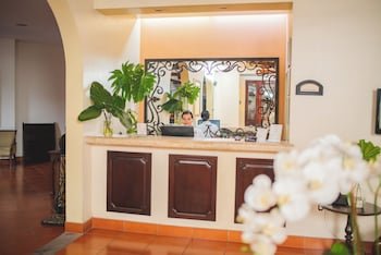Hotel Los Portales