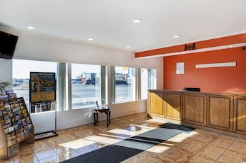 OYO Townhouse Dodge City KS