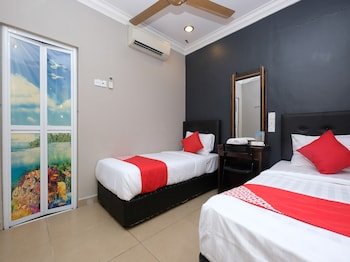 Nice Stay Hotel by OYO Rooms