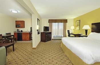 Holiday Inn Express Boonville